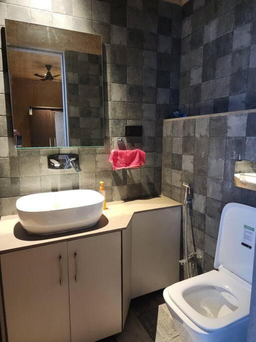 Revanta Studio Flat Kolhapur Eksteriør billede